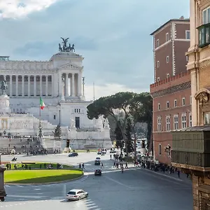 Amazing Piazza Venezia Rome