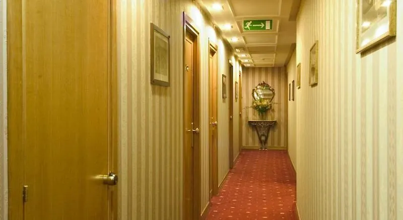 Lh Hotel Andreotti Rome 3*,